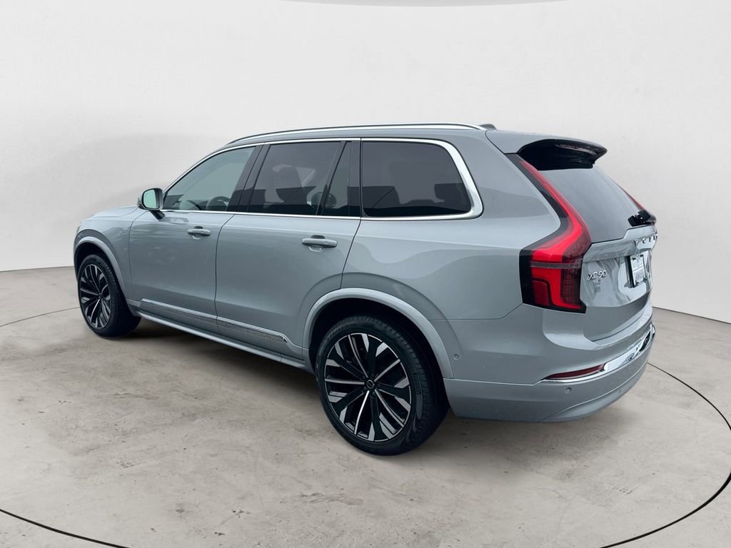 Certified 2025 Volvo XC90 B5 Plus AWD/4WD image 4