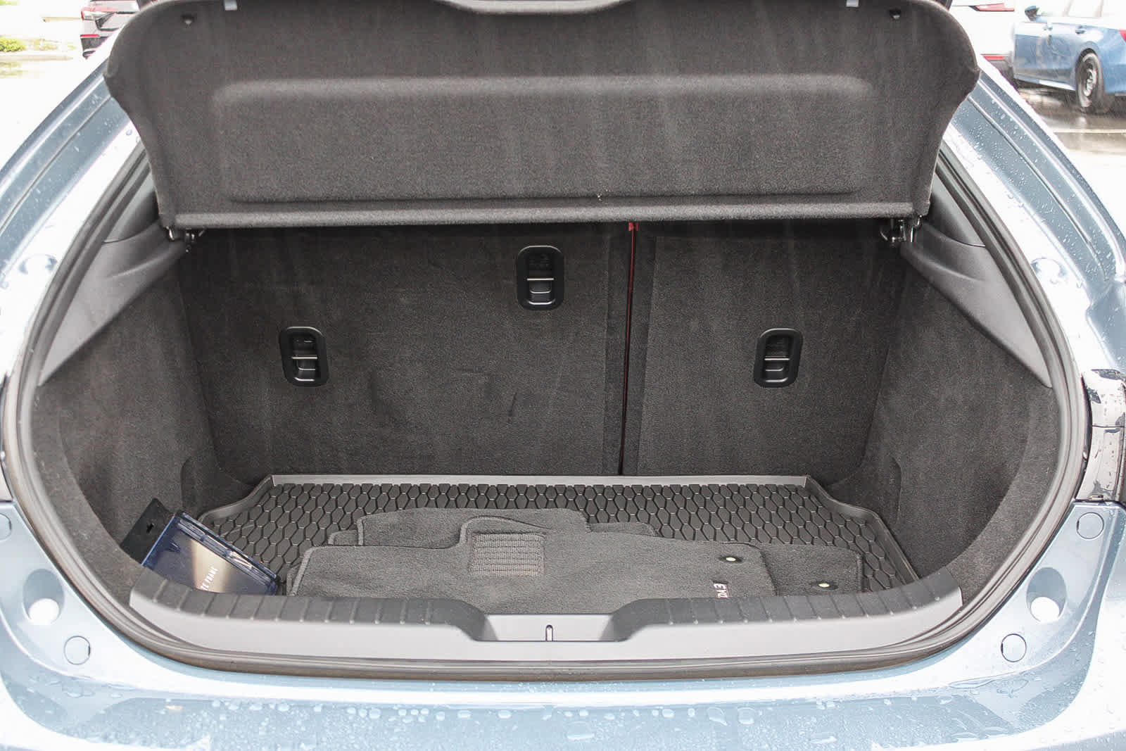 Used 2024 MAZDA MAZDA3 s image 23