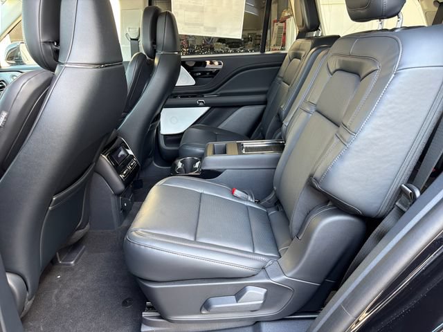 New 2026 Lincoln Aviator Reserve AWD/4WD image 14