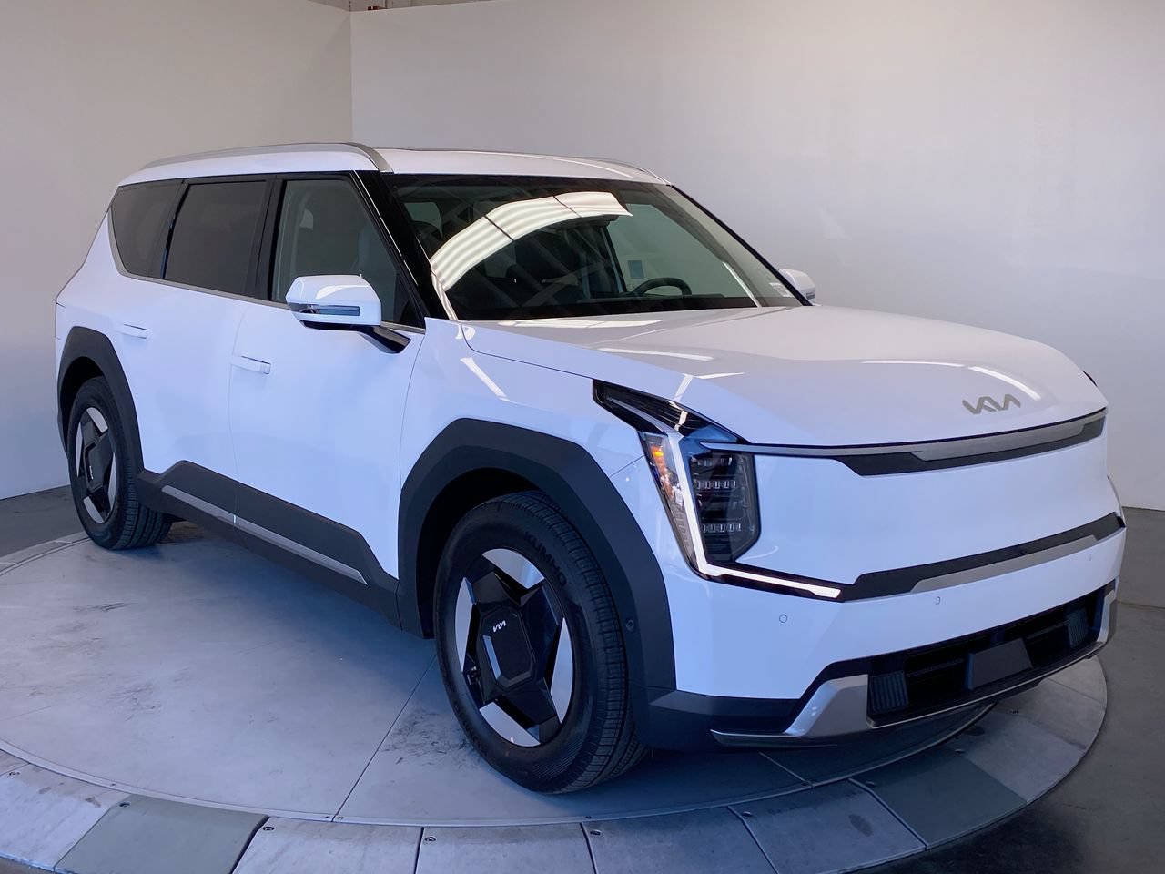 New 2026 Kia EV9 Wind AWD/4WD image 7