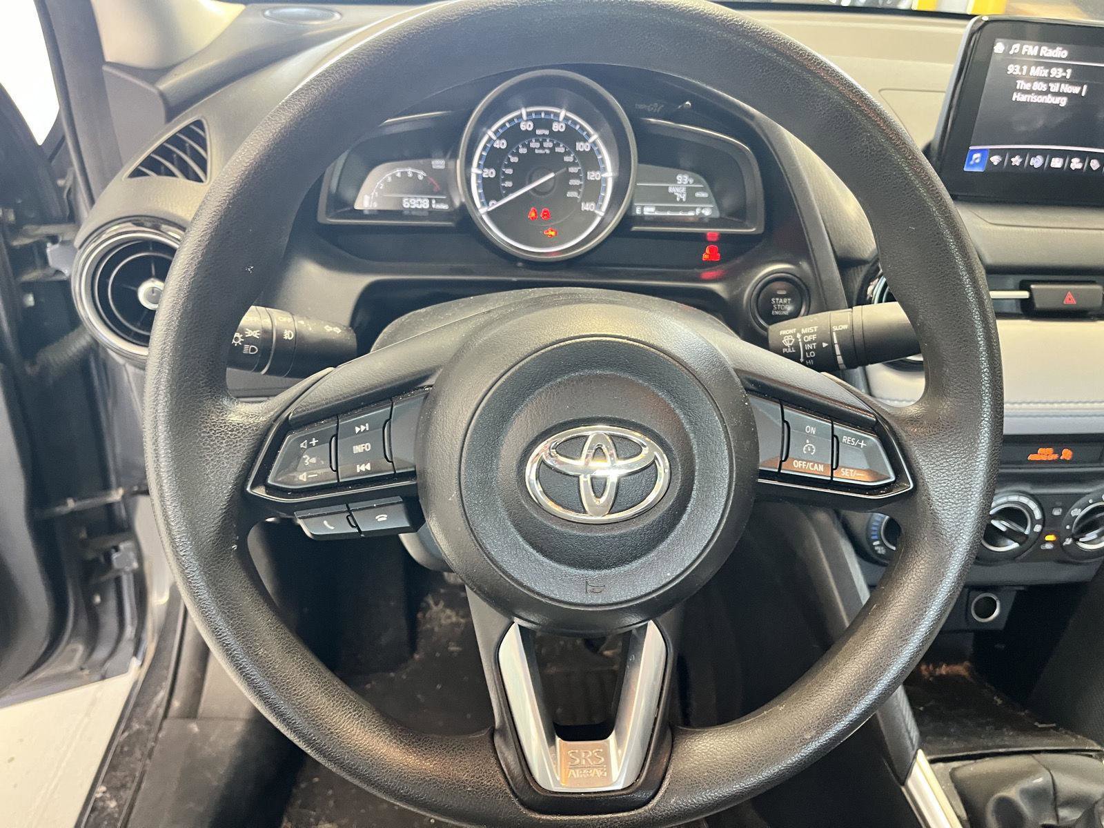 Used 2019 Toyota Yaris LE FWD image 15