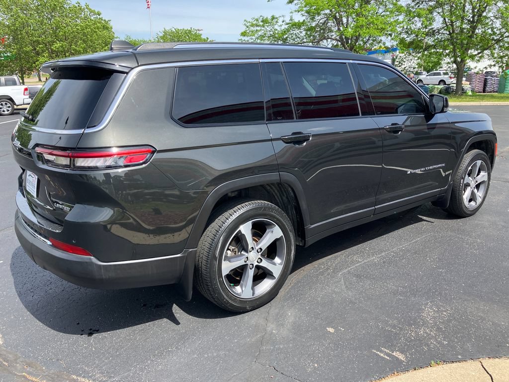 Used 2023 Jeep Grand Cherokee L Limited w/ Trailer Tow Group (B) AWD/4WD image 11