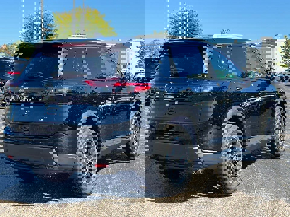 New 2026 Nissan Rogue SV w/ SV Premium Package image 8
