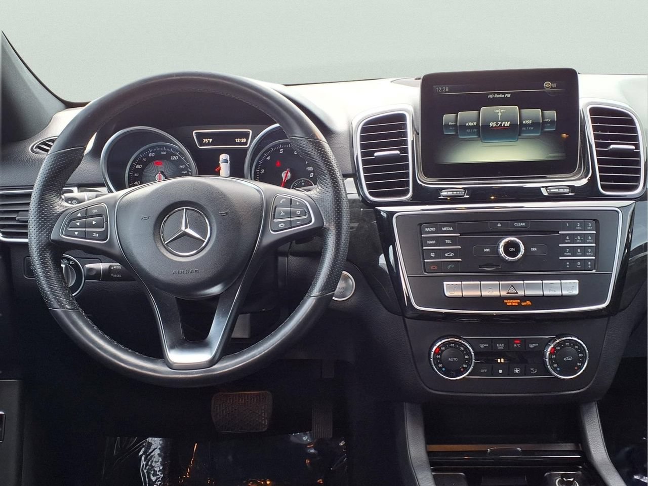 Used 2017 Mercedes-Benz GLE 350 4MATIC image 13