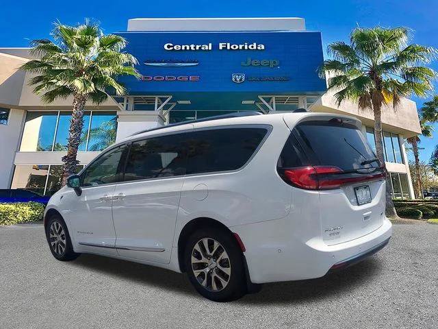 Certified 2023 Chrysler Pacifica Pinnacle FWD image 7