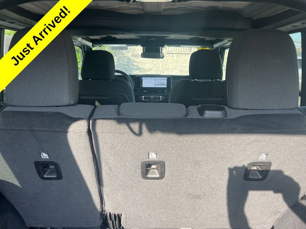 Used 2024 Jeep Wrangler Unlimited Rubicon image 11