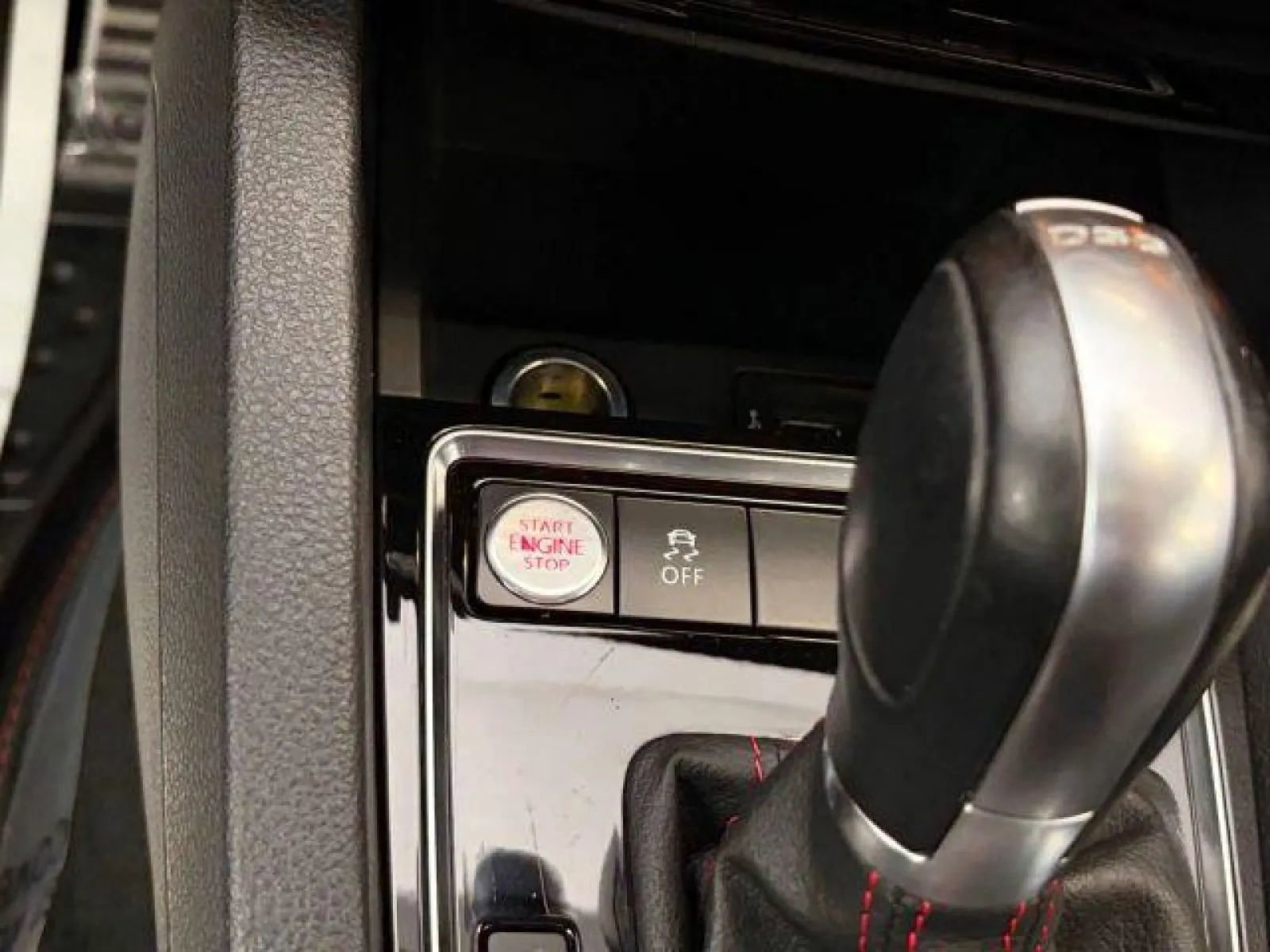 Used 2018 Volkswagen Jetta GLI image 22