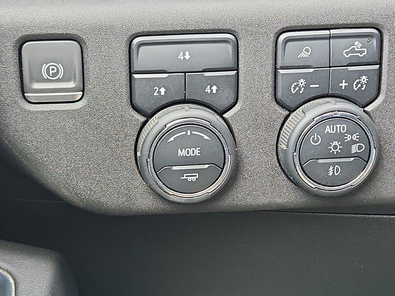 Used 2024 Chevrolet Silverado 3500 LT w/ All Star Edition image 17