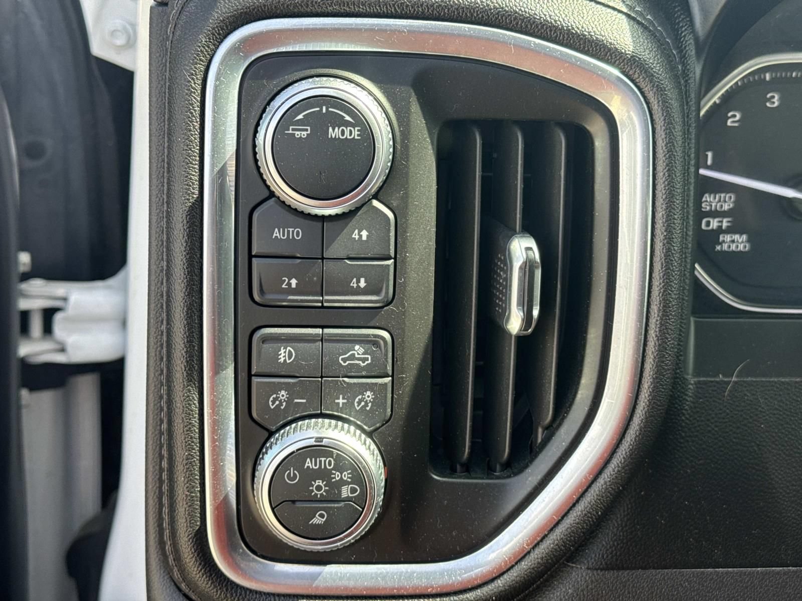 Used 2021 GMC Sierra 1500 SLT AWD/4WD image 20