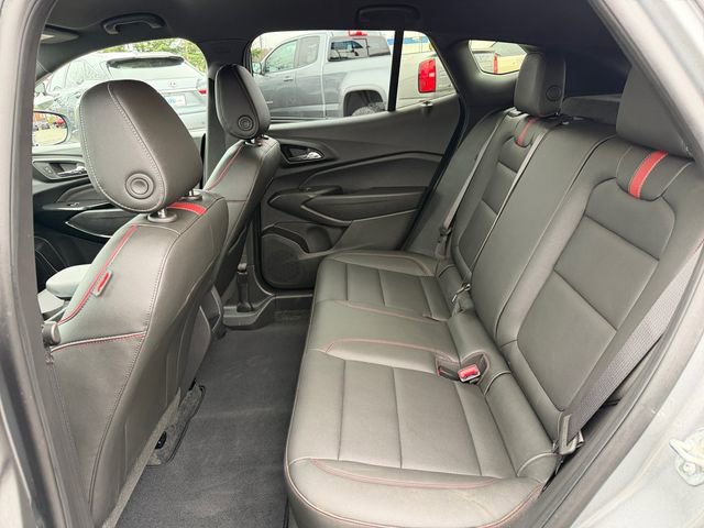 Used 2025 Chevrolet Trax RS w/ Driver Confidence Package image 32