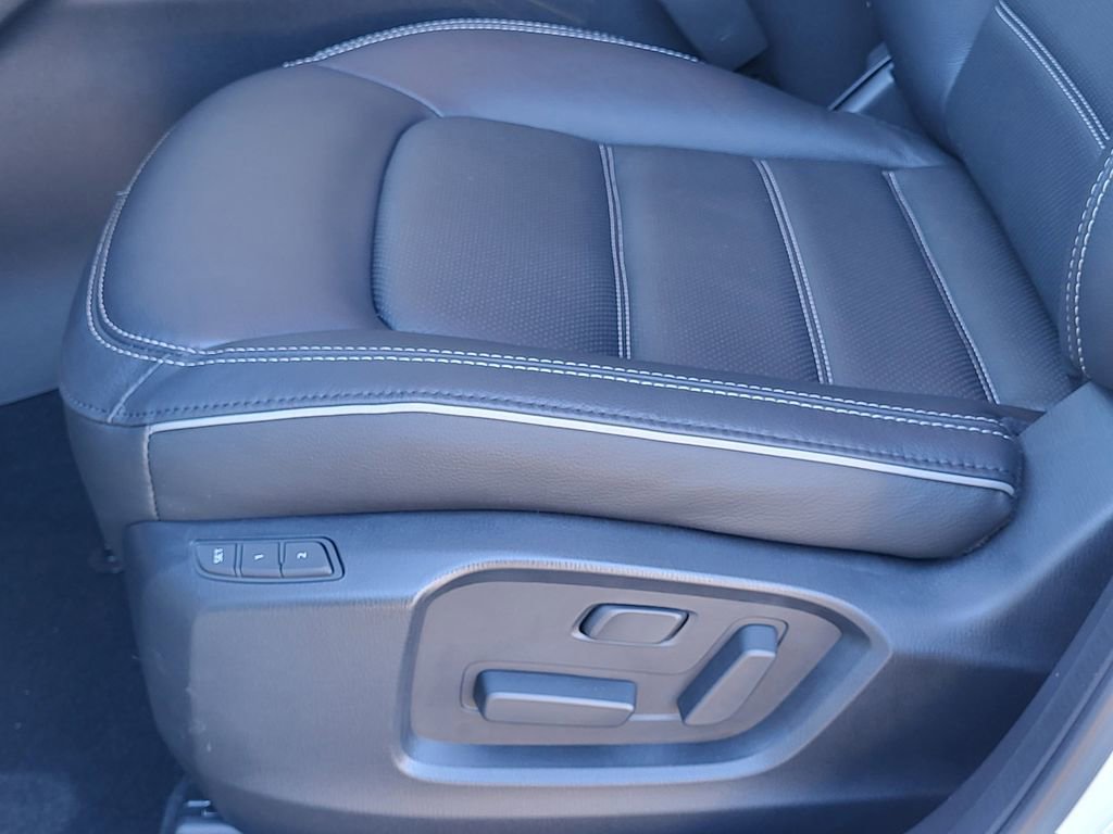 Used 2025 MAZDA CX-5 AWD 2.5 S w/ Preferred Package image 18