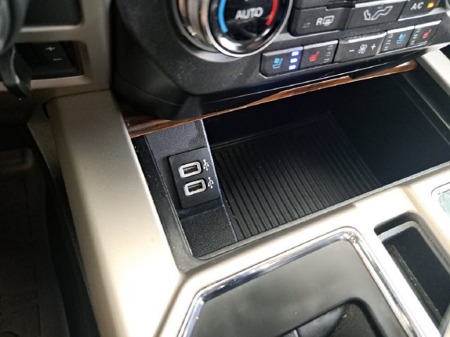 Used 2019 Ford F150 Lariat w/ Equipment Group 502A Luxury AWD/4WD image 14