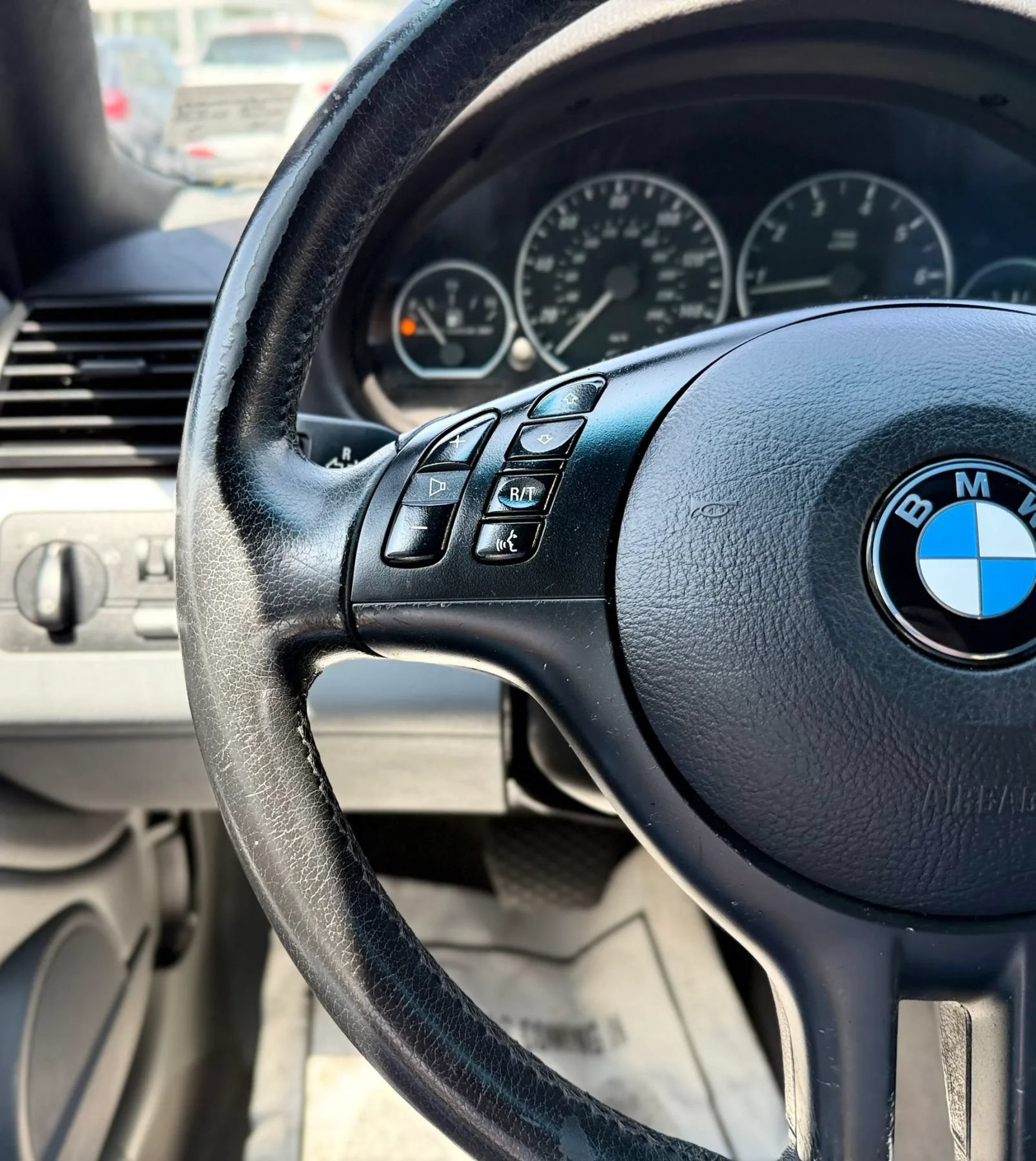 Used 2004 BMW 330Ci Convertible RWD image 18