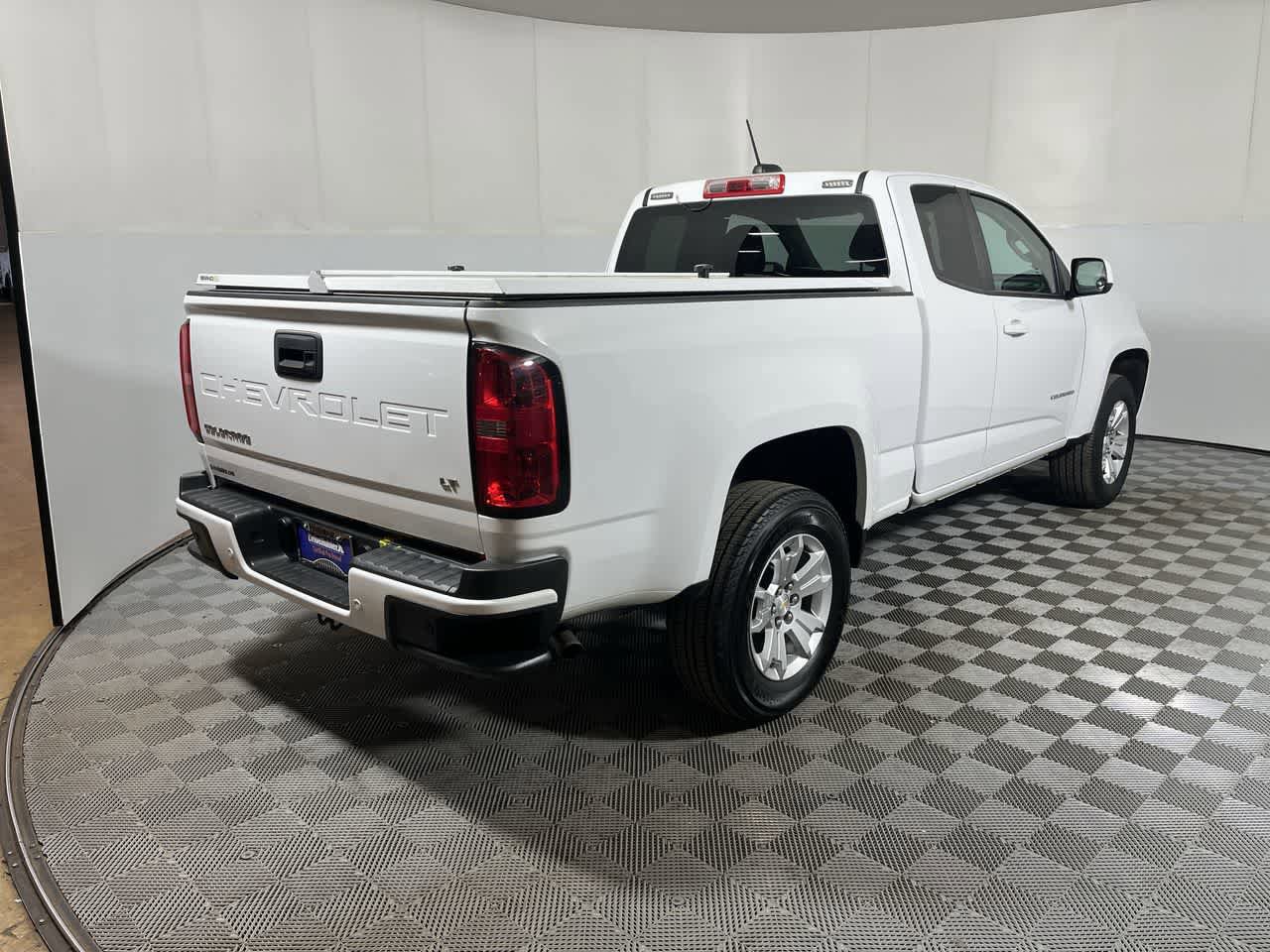 Used 2022 Chevrolet Colorado LT w/ Fleet Safety Package RWD image 8