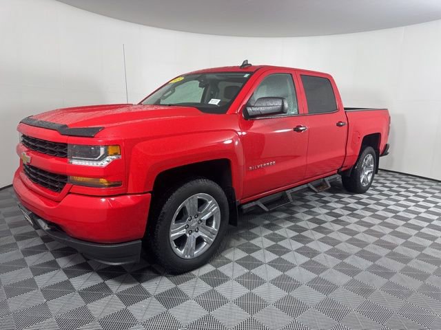 Used 2018 Chevrolet Silverado 1500 Custom w/ Custom Value Package AWD/4WD image 5