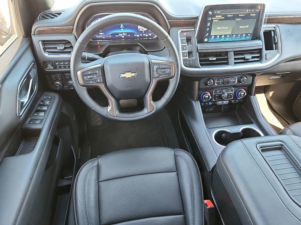 Used 2024 Chevrolet Suburban High Country AWD/4WD image 13