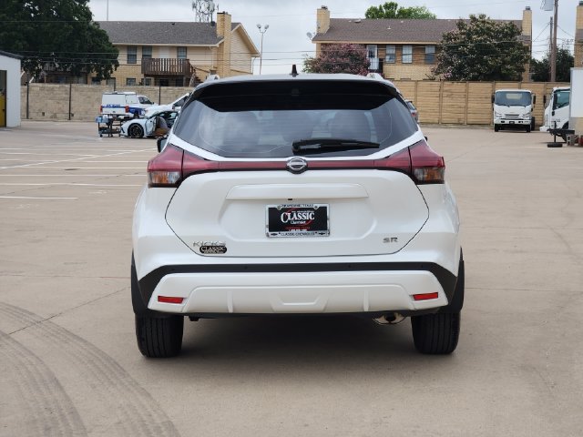 Used 2023 Nissan Kicks SR FWD image 13