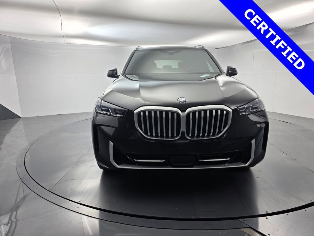 Certified 2025 BMW X5 sDrive40i w/ Premium Package image 2
