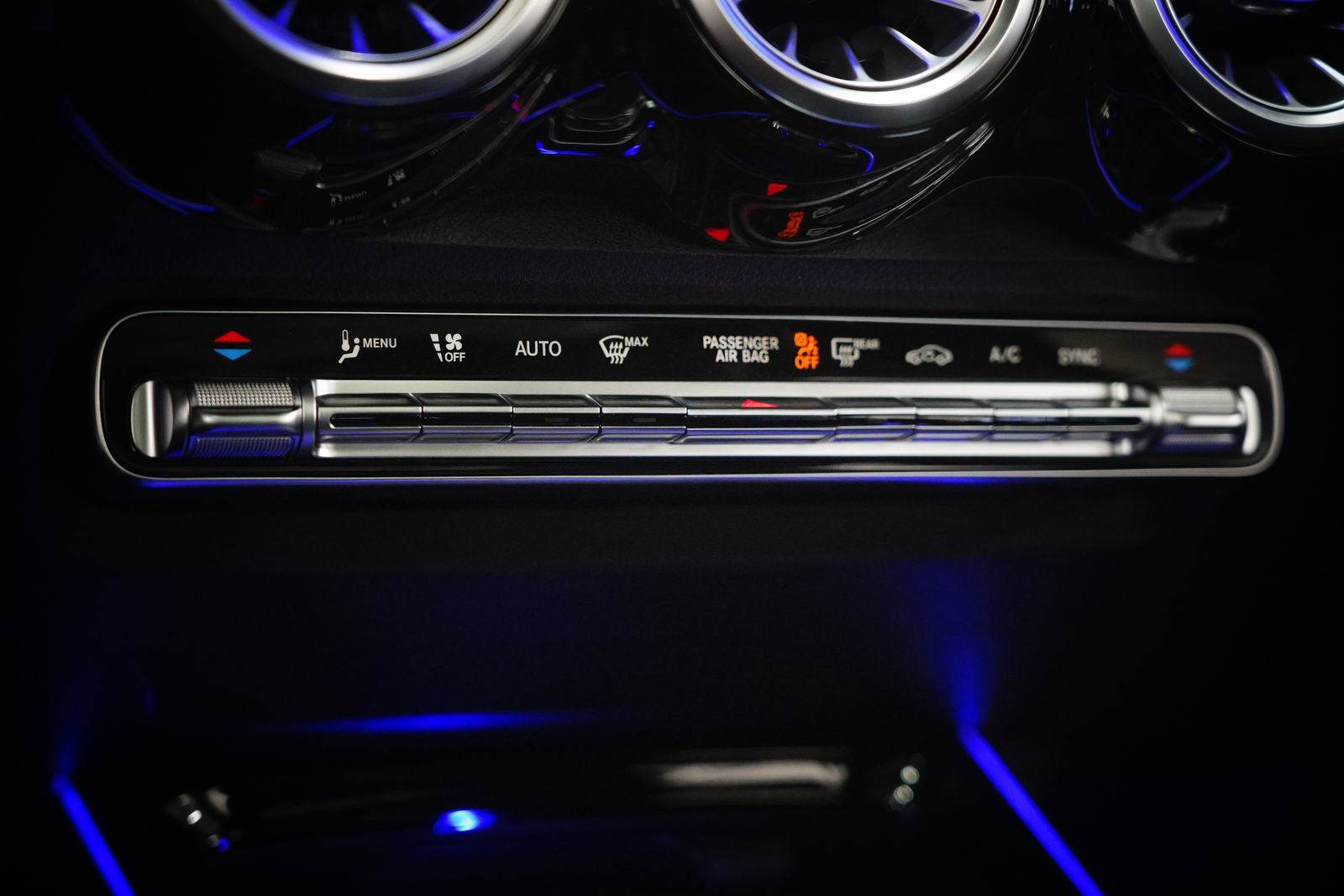 New 2026 Mercedes-Benz GLB 250 4MATIC image 29