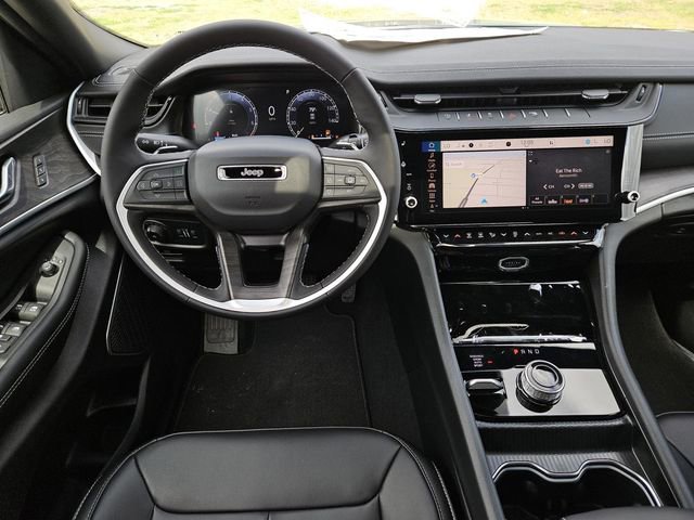 New 2026 Jeep Grand Cherokee Limited w/ Limited Altitude Package image 4