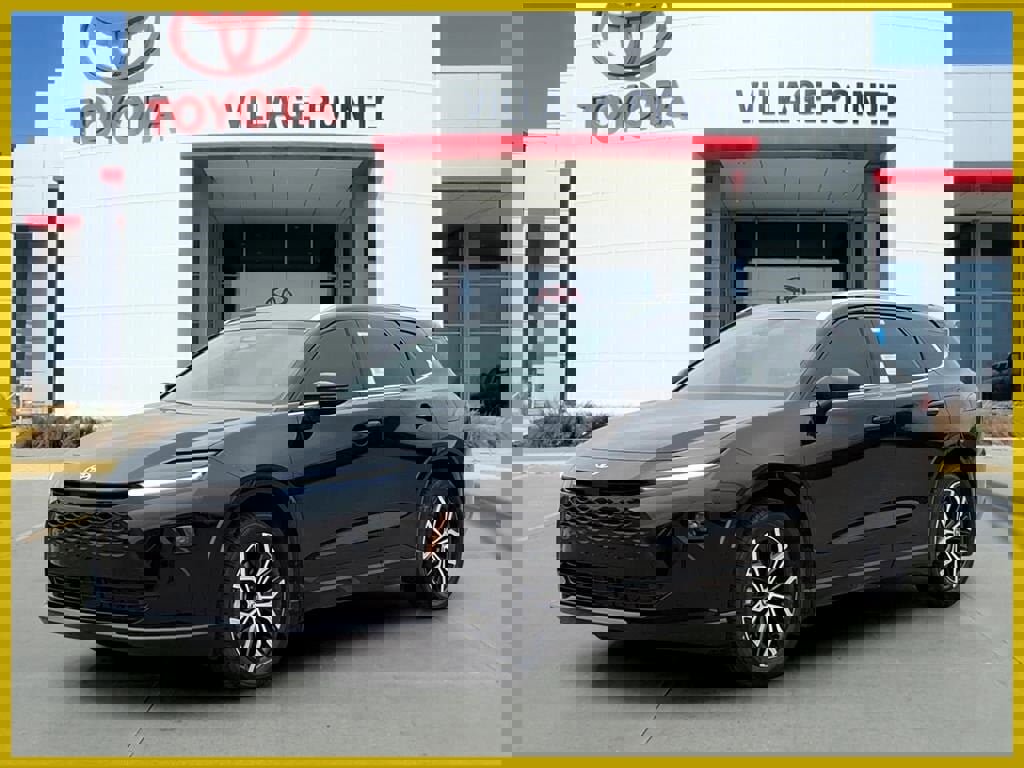 New 2025 Toyota Crown Signia XLE image 1