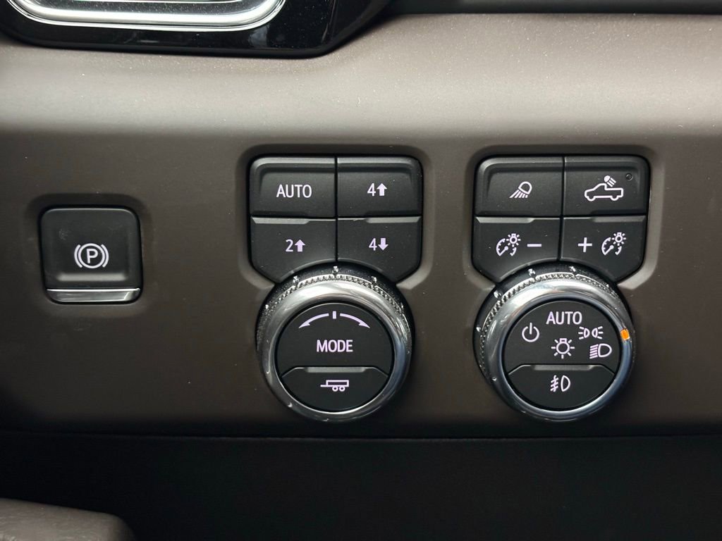New 2026 GMC Sierra 2500 Denali w/ Denali Reserve Package image 30