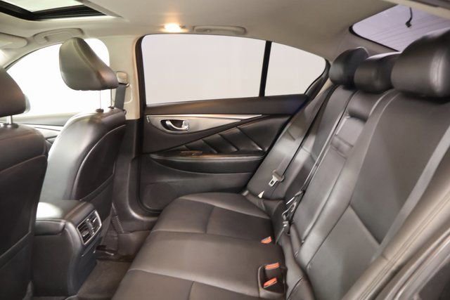 Used 2017 INFINITI Q50 Signature Edition w/ Cargo Package (L95) image 30
