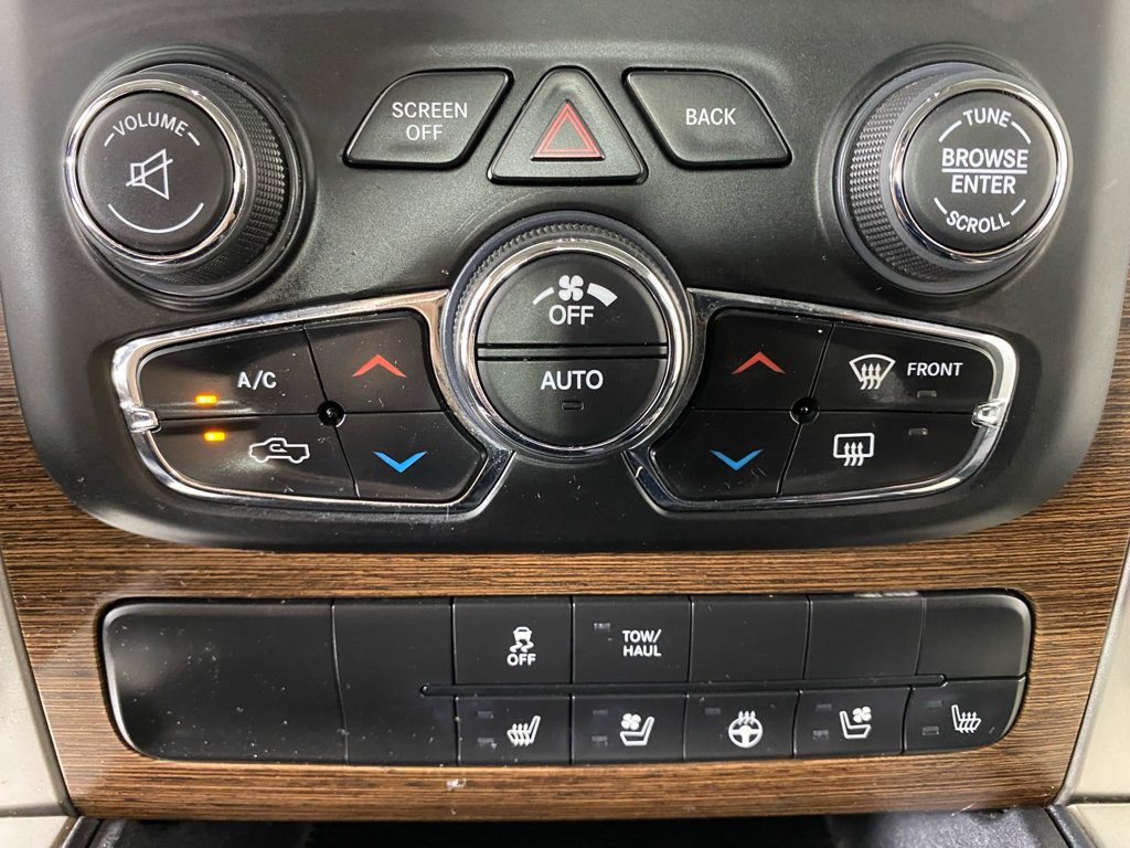 Used 2017 RAM 1500 Laramie w/ Convenience Group AWD/4WD image 29