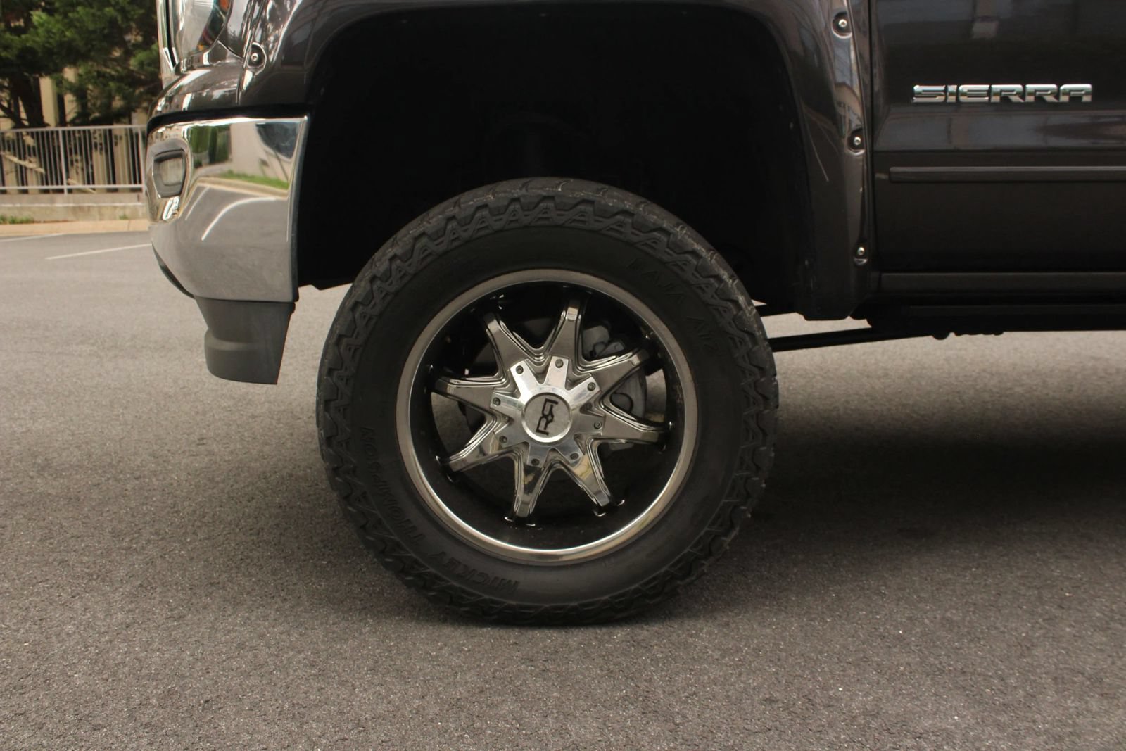 Used 2016 GMC Sierra 1500 SLE w/ SLE Value Package AWD/4WD image 11