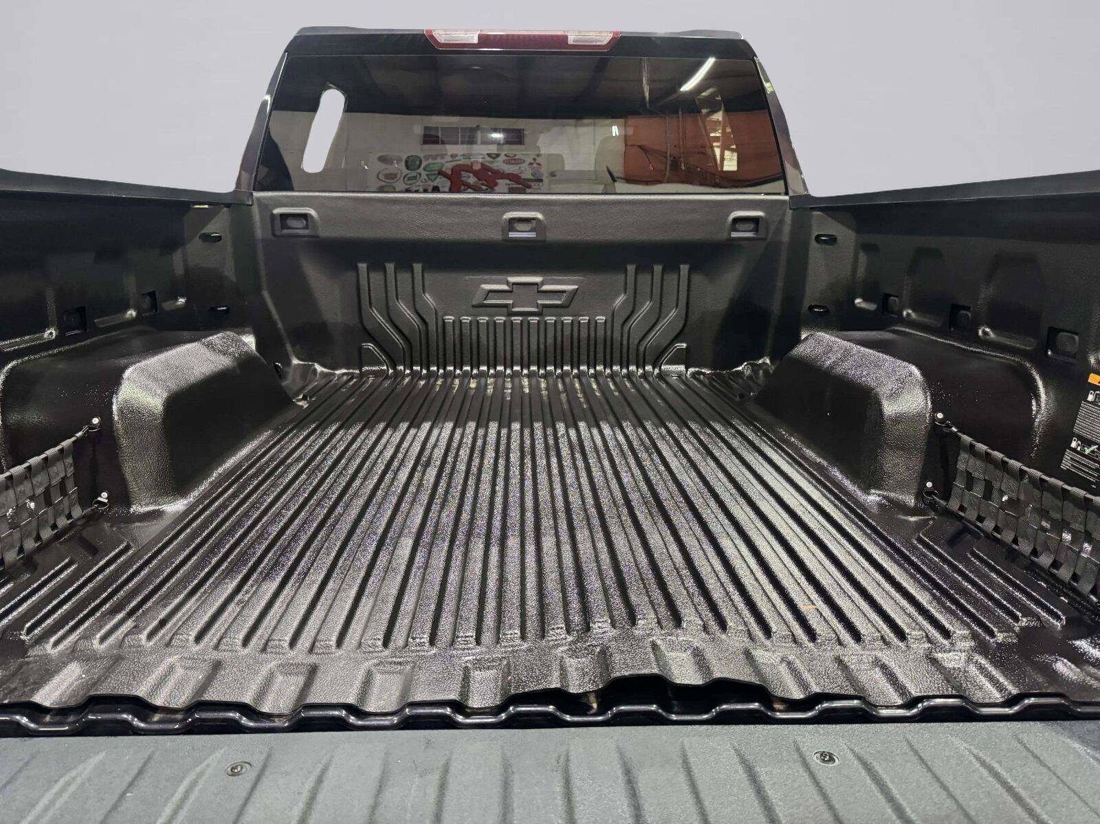 Used 2023 Chevrolet Silverado 1500 LT AWD/4WD image 56