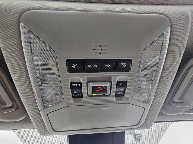 Used 2021 Toyota RAV4 XLE w/ Convenience Package image 22