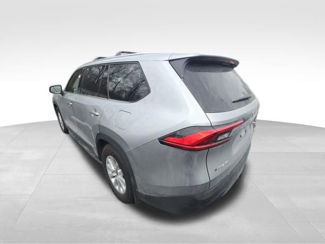 Used 2024 Toyota Grand Highlander XLE image 4