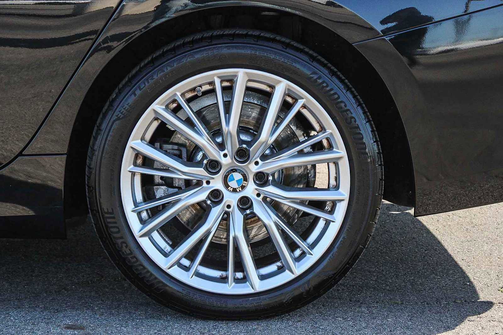 Used 2024 BMW 330i Sedan image 8