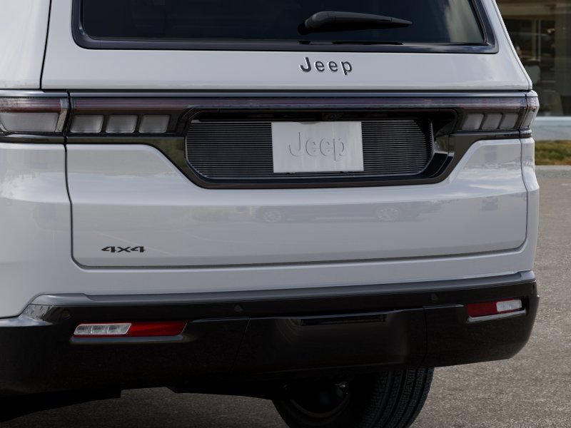 New 2026 Jeep Grand Wagoneer Limited AWD/4WD image 13