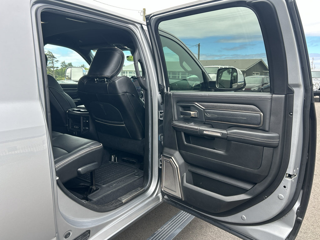 Used 2019 RAM 3500 Limited AWD/4WD image 34