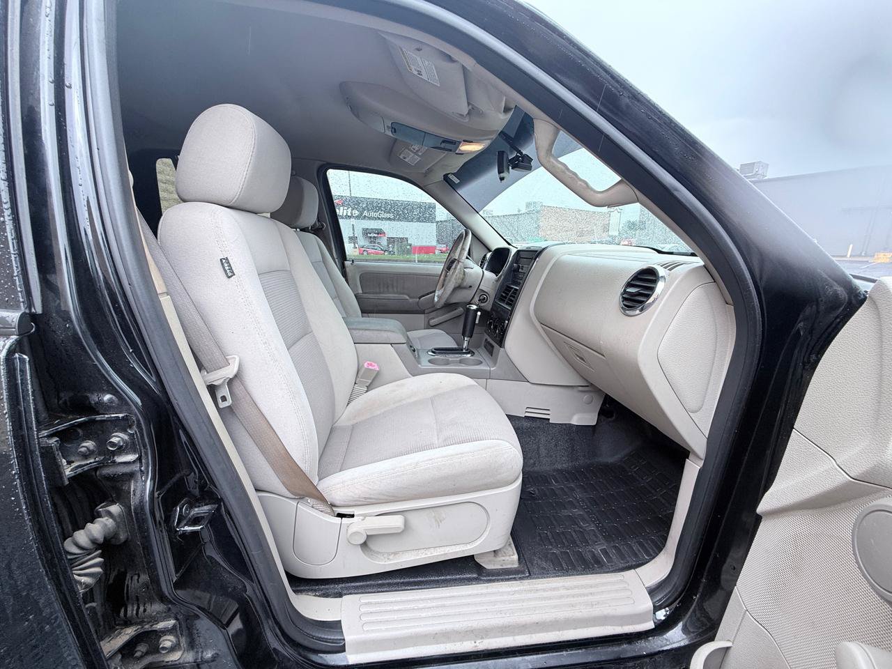 Used 2007 Ford Explorer Sport Trac XLT RWD image 12