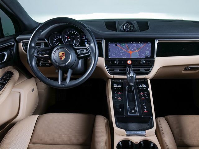 Certified 2023 Porsche Macan 2.0L I4 Turbocharged image 14