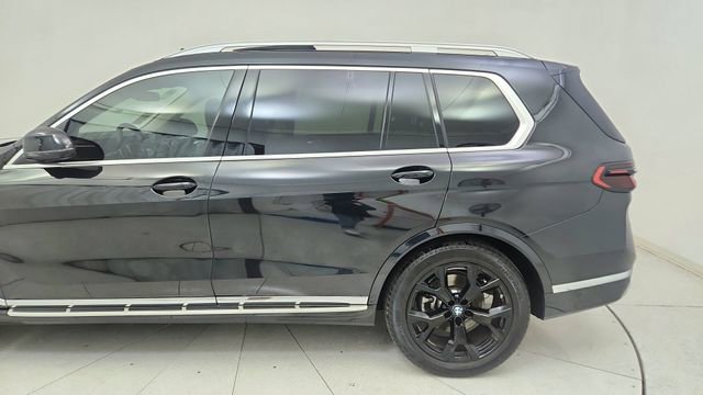 Used 2026 BMW X7 xDrive40i image 11
