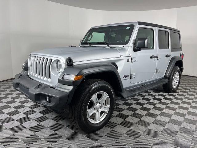 Used 2023 Jeep Wrangler Sport S image 5