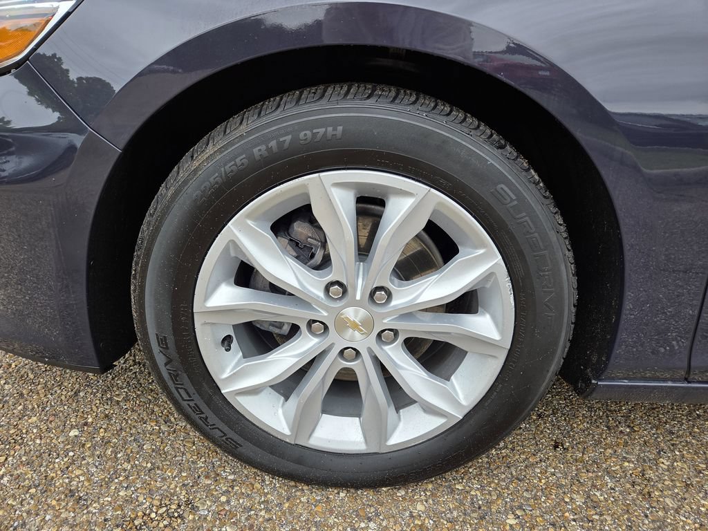 Used 2025 Chevrolet Malibu LT FWD image 24
