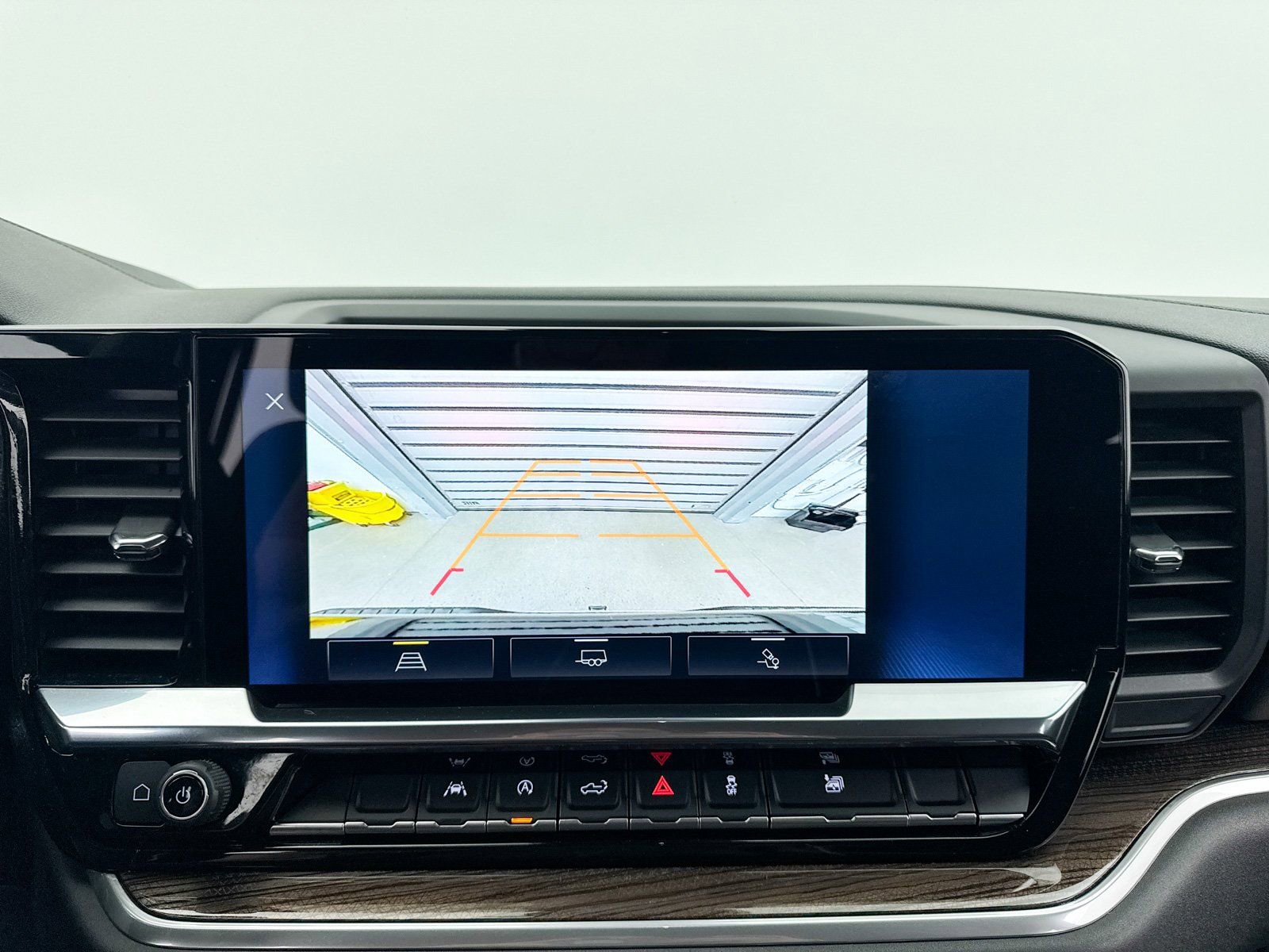 Used 2025 Chevrolet Silverado 1500 LT w/ Convenience Package II image 10