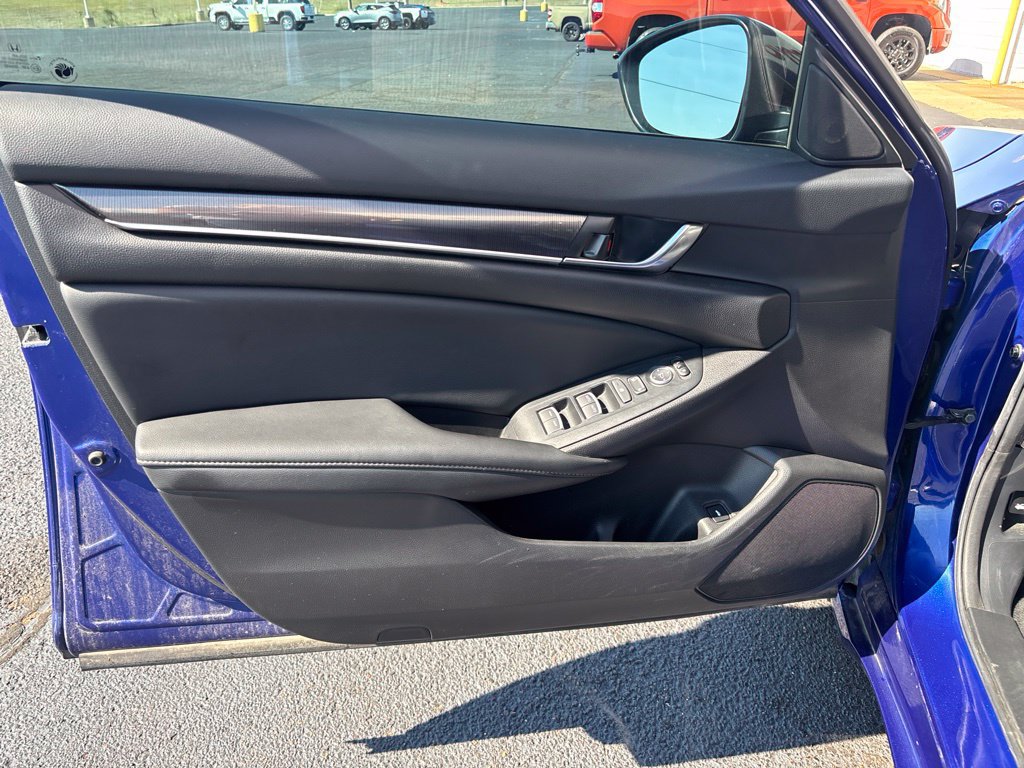 Used 2021 Honda Accord Sport image 7