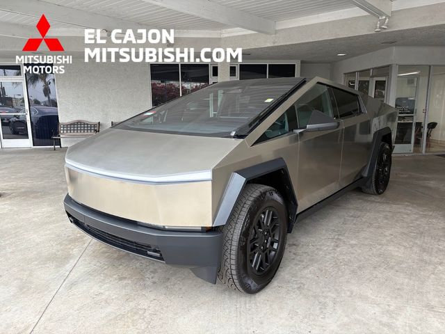 Used 2024 Tesla Cybertruck AWD Crew Cab image 8