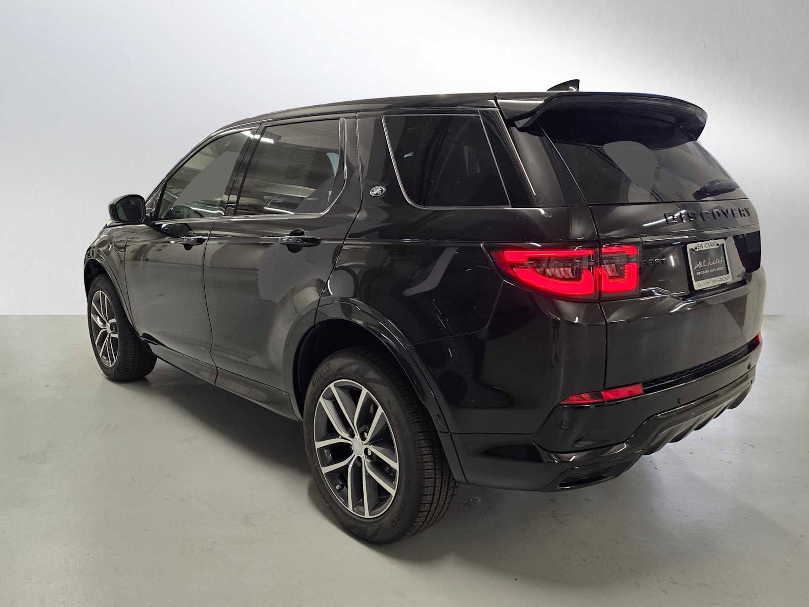 New 2026 Land Rover Discovery Sport Landmark AWD/4WD image 3