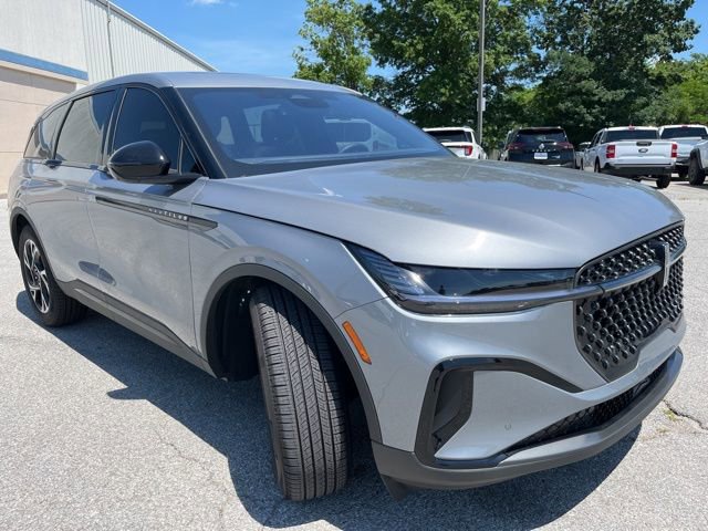 New 2025 Lincoln Nautilus Premier w/ Equipment Group 102A image 8