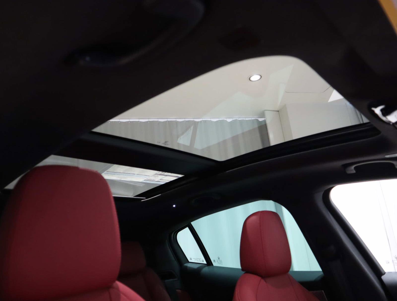 New 2025 Maserati Grecale Modena image 18