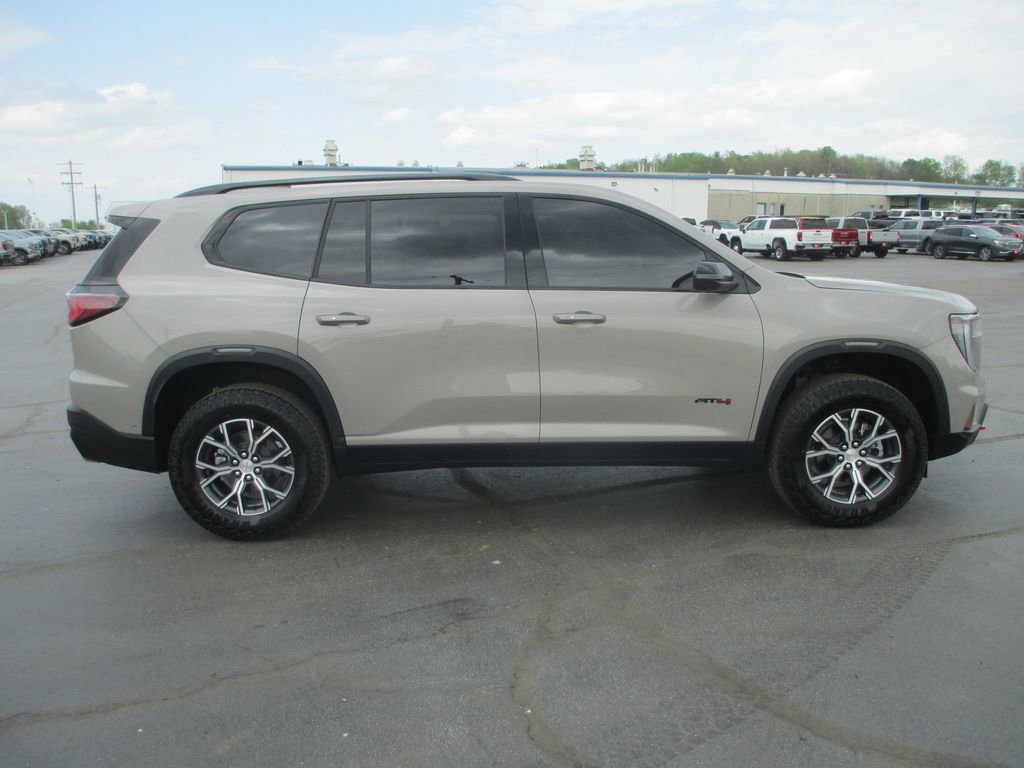 Used 2026 GMC Acadia AT4 w/ Super Cruise Package AWD/4WD image 5