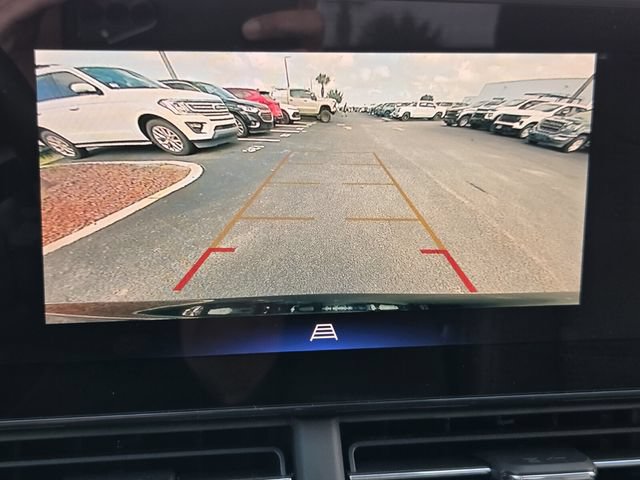 Used 2024 Chevrolet Trax LT w/ Driver Confidence Package FWD image 17