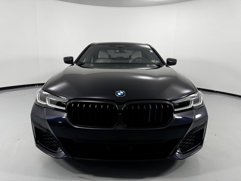Used 2021 BMW M550i xDrive w/ Executive Package AWD/4WD image 2