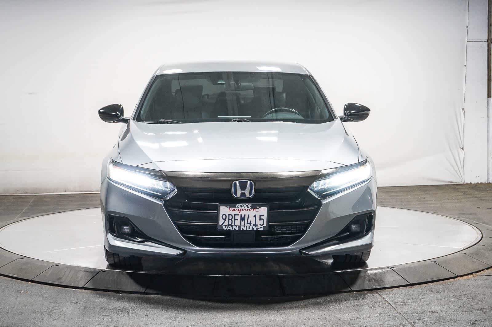 Used 2022 Honda Accord Sport image 3